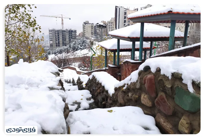 محله گلابدره تهران در زمستان