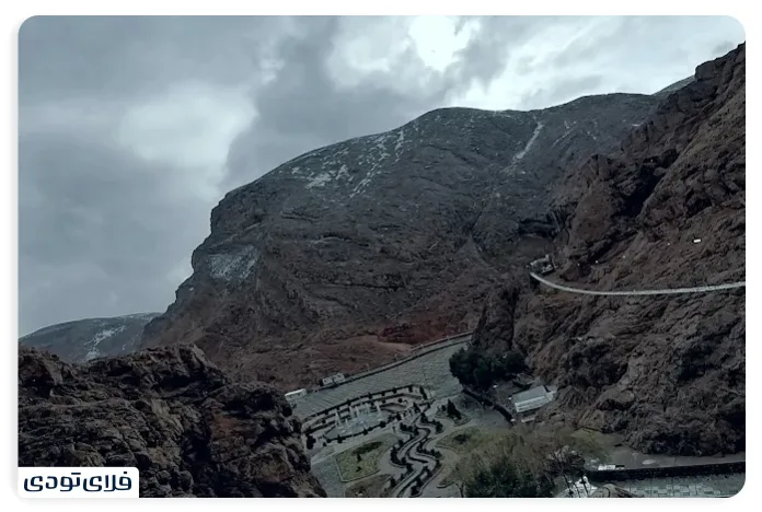 نمایی از دامنه های منطقه گردشگری لادر