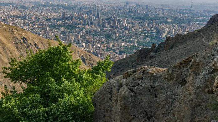 چشمانداز تهران از ارتفاعات گلابدره چشمانداز تهران از ارتفاعات گلابدره