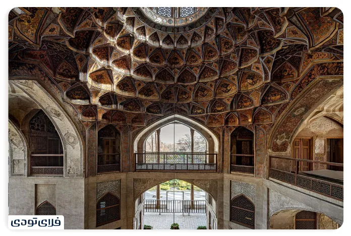 معماری کاخ هشت بهشت